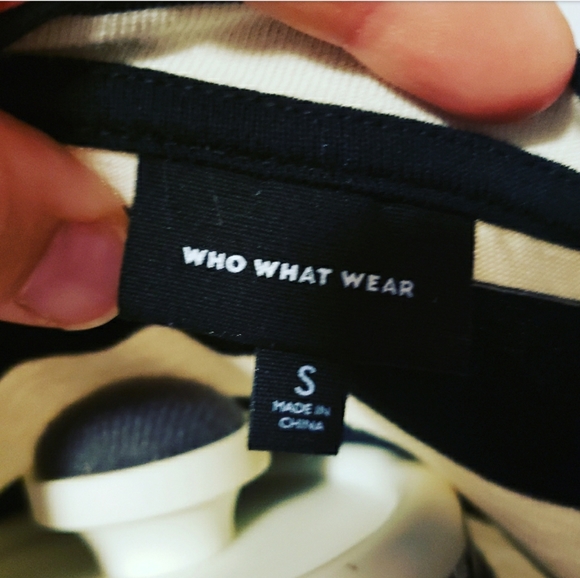 Who What Wear Striped Flyaway Top - Picture 4 of 5